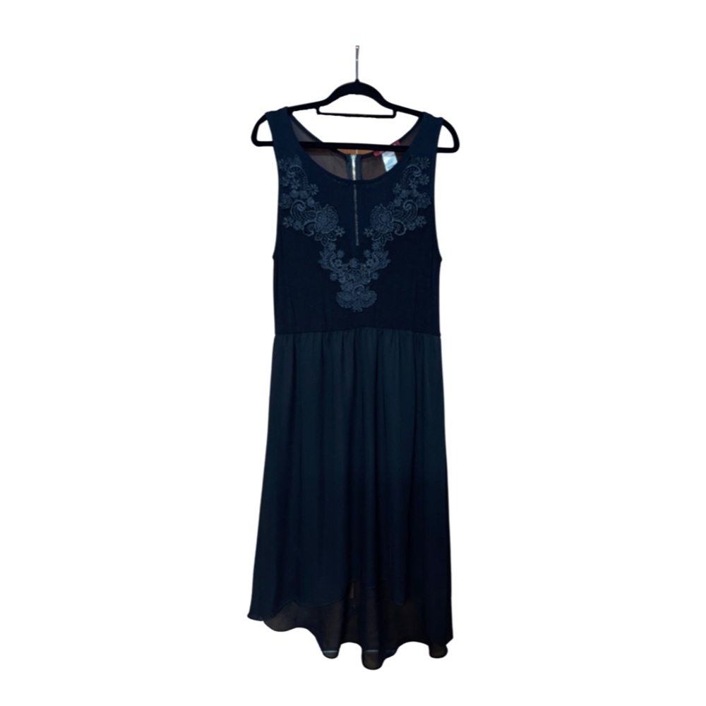 High Low Hem Dress With Embroidery - Black - Size L